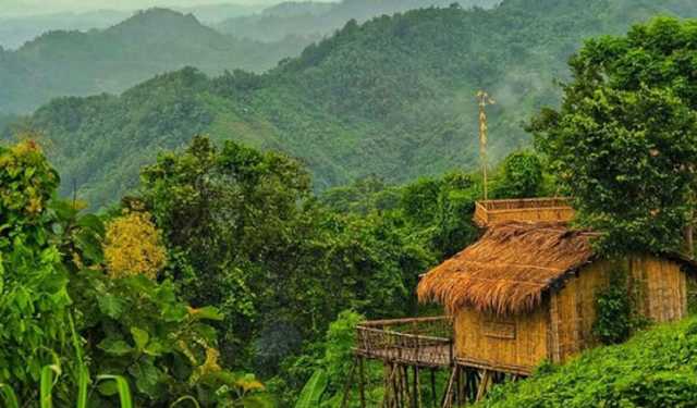 ভূমিধসের শঙ্কা, লামায় ৬০ রিসোর্ট বন্ধ ঘোষণা