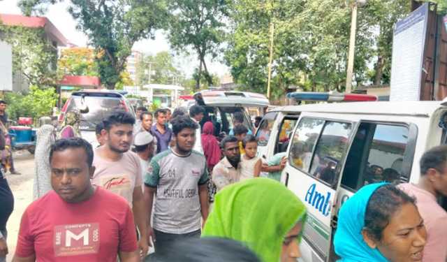 মৃত স্বজনের সৎকার শেষে ফেরার পথে নিহত ৩, আহত ৪