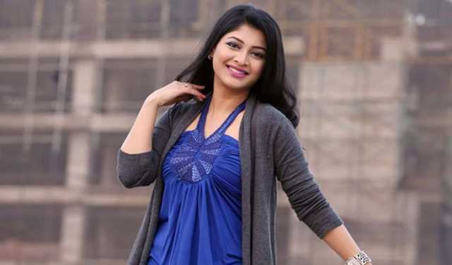 পরকীয়ায় গুঞ্জনে মুখ খুলেন সারিকা
