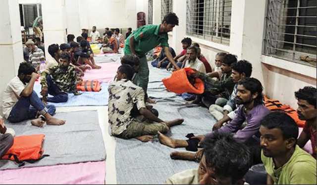 ভারতের রেখে যাওয়া ৭৮ জন শ্যামনগর থানায়, আজ পরিবারের কাছে হস্তান্তর