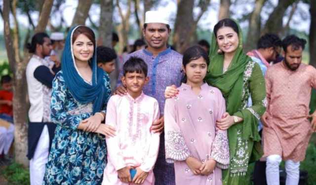 ৫০০ শিল্পীর ‘যাত্রা বিরতি’