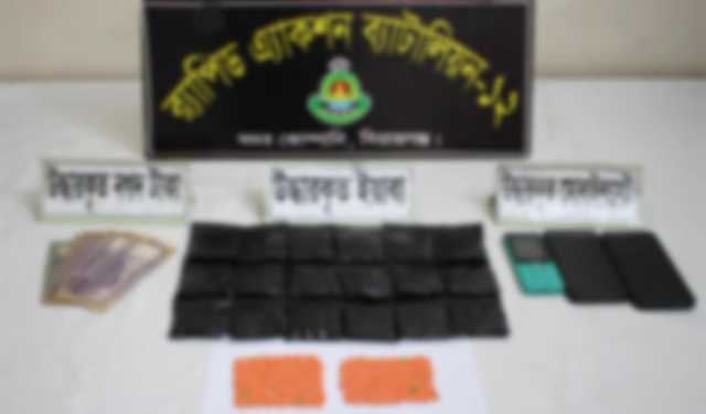 ইয়াবার কারবারে স্বামী-স্ত্রী, র‌্যাবের হাতে গ্রেপ্তার