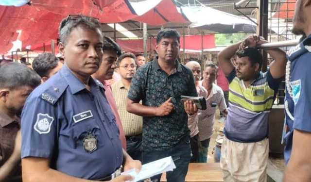 পেটে বাচ্চাসহ গরু জবাই, ৫০ হাজার টাকা জরিমানা