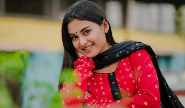 শুটিং সেটে আহত তটিনী