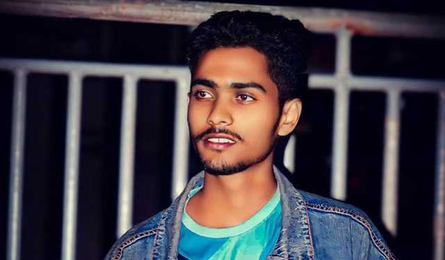 ‘আমি যে তাদের স্বার্থপর ছেলে’ লিখে যুবকের আত্মহত্যা