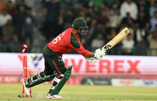 ‘সর্বাঙ্গে ব্যথা, ওষুধ দেব কোথা’