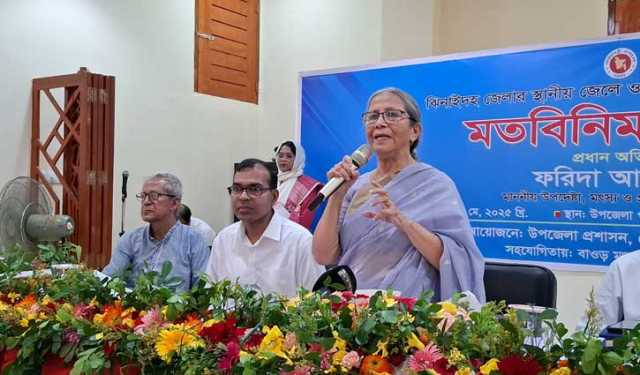 ঝিনাইদহে মৎস্যজীবীদের দুঃখগাঁথা শুনলেন উপদেষ্টা