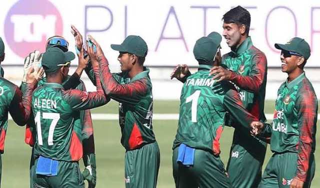 সহজ লক্ষ্য কঠিন করে হারল যুবারা, বাড়ল অপেক্ষা