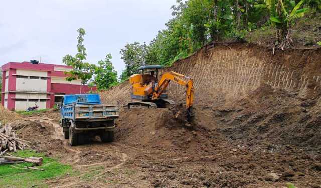 বান্দরবানে অবৈধভাবে পাহাড় কাটা হচ্ছে 