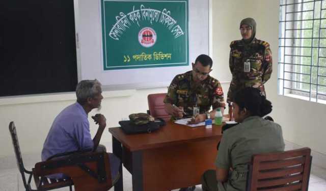 সিরাজগঞ্জে সেনাবাহিনীর চিকিৎসাসেবা