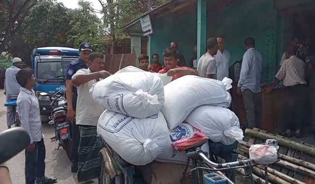 গাইবান্ধায় ১ টন চালসহ ডিলার আটক