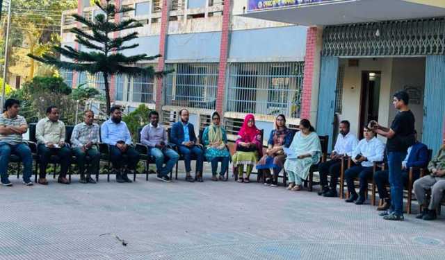 নেত্রকোণায় প্রভাষকদের পদোন্নতির দাবিতে কর্মবিরতি