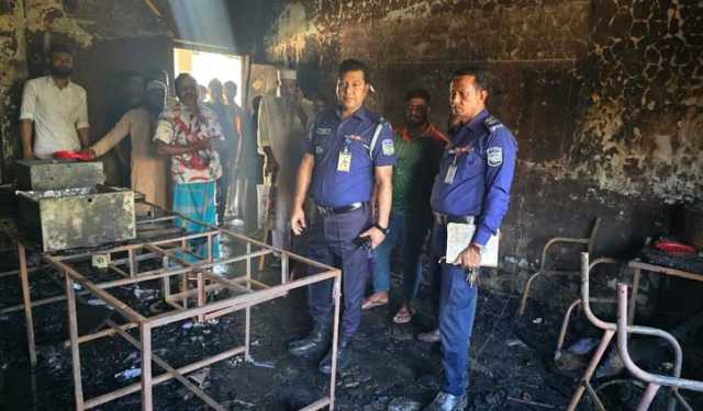 নেত্রকোণায় ২টি স্কুল পুড়িয়ে দিয়েছে দুর্বৃত্তরা