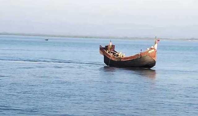 ১২ বাংলাদেশি জেলেকে ধরে নিয়ে গেছে আরাকান আর্মি