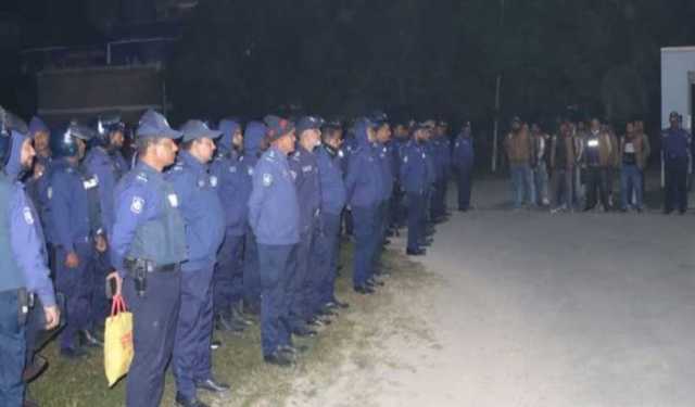 নাটোরে পুলিশের বিশেষ অভিযানে ৪১ আসামি গ্রেপ্তার