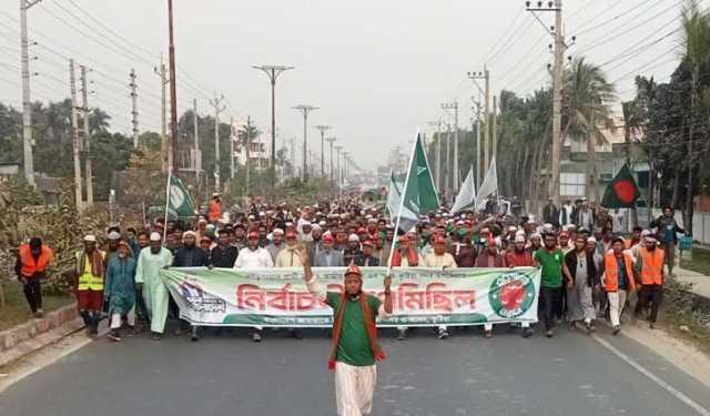 কুষ্টিয়ায় আমীর হামজার নির্বাচনী গণ-মিছিল ও সমাবেশ