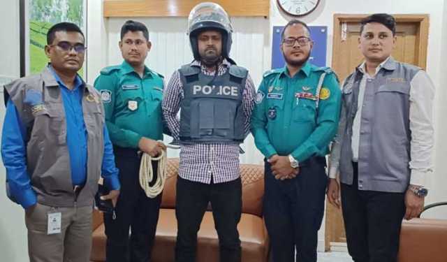 সিলেটে পুলিশ কর্মকর্তাকে ছুরিকাঘাত: ছাত্রলীগ নেতা গ্রেপ্তার