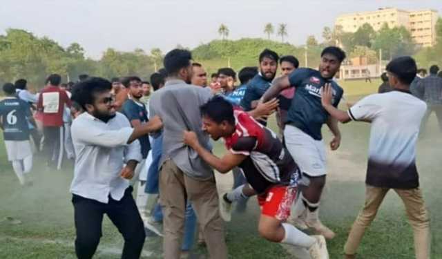কুবিতে ফুটবল খেলায় মারামারির ঘটনায় ৫ শিক্ষার্থীকে শাস্তি