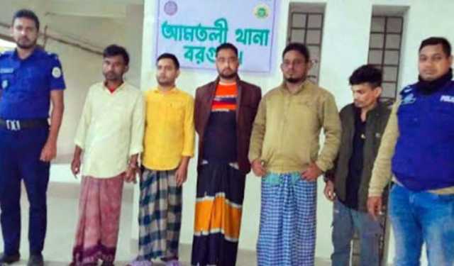 বরগুনায় বাসে আগুন: ছাত্রলীগ নেতাসহ গ্রেপ্তার ৫