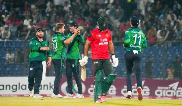 বিব্রতকর পরাজয়ের সঙ্গে মিলল ‘‘ভুয়া, ভুয়া’ দুয়োধ্বনি