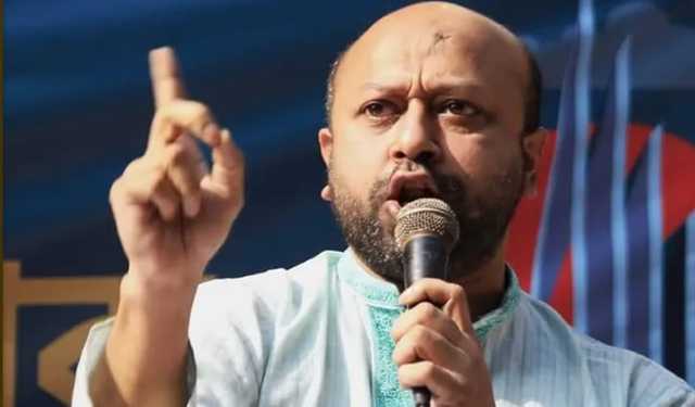 বরিশালে ব্যারিস্টার ফুয়াদের ওপর হামলা, আহত ৫ 