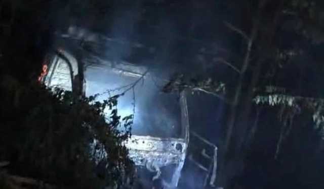 কেরানীগঞ্জে থানার সামনে থাকা লেগুনায় আগুন 