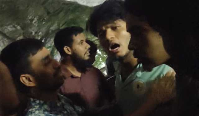 জবিতে উদীচীর কক্ষে গাঁজা সেবন, নিষেধ করায় সাংবাদিকদের হুমকি