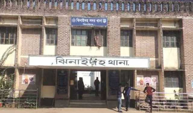 ঝিনাইদহে গৃহবধূকে মারধর ও বিবস্ত্র করার অভিযোগ