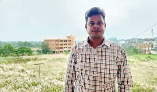 পদোন্নতির ডাক পেলেন হাসিনার সাজা প্রত্যাখ্যান করা সেই শিক্ষক