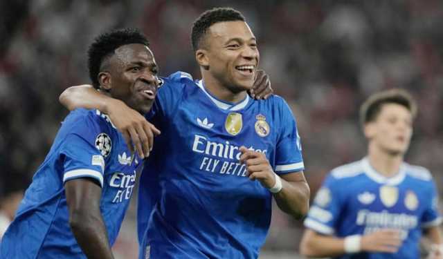 রোনালদোর রেকর্ড ভেঙে চ্যাম্পিয়নস লিগে এমবাপ্পের দ্রুততম হ্যাটট্রি