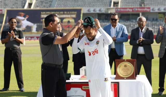 শততম টেস্টের মঞ্চে মুশফিকুরকে সম্মানজনক সংবর্ধনা