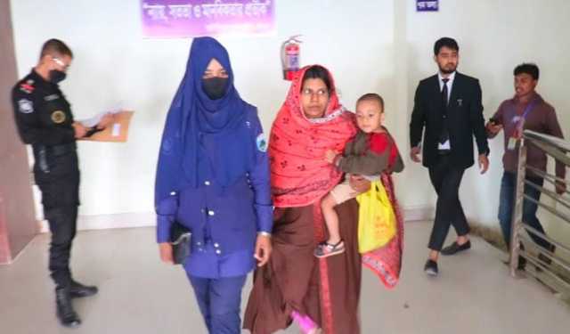 কুকুরছানা হত্যা: মায়ের সঙ্গে কারাগারে ২ বছরের শিশু