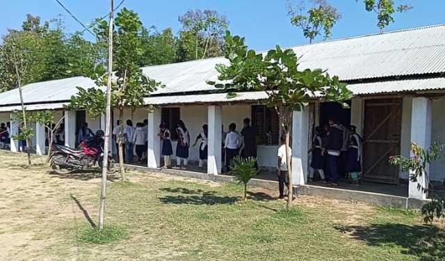 ঝরে পড়া শিক্ষার্থীদের শেষ ভরসা দীঘিনালা মাইনী স্কুল অ্যান্ড কলেজ