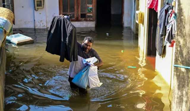 ঘূর্ণিঝড় ‘ডিটওয়াহ’র তাণ্ডবে শ্রীলঙ্কায় মৃতের সংখ্যা ৩০০ ছাড়াল