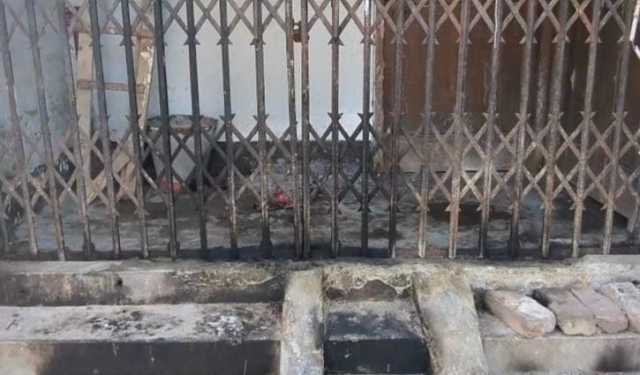 পটুয়াখালীতে গ্রামীণ ব্যাংকে আগুন, প্রভাব পড়েনি শাটডাউনের