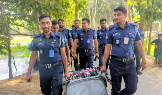 ফরিদপুরের ভাঙ্গায় ৩২টি পেট্রোল বোমা উদ্ধার