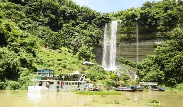 কাউখালীতে আঞ্চলিক দুই দলের গোলাগুলিতে নিহত ১,আহত ৪