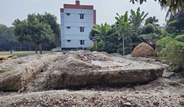 বিদ্যালয়ের টিনশেড ঘর বিক্রির অভিযোগ প্রধান শিক্ষকের বিরুদ্ধে