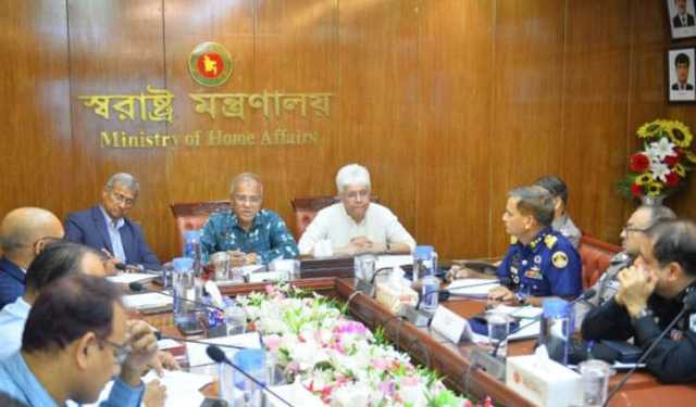 রায় ঘিরে কোনো অস্থিরতা নেই, বিজয় দিবসেও শঙ্কা নেই: স্বরাষ্ট্র উপদেষ্টা