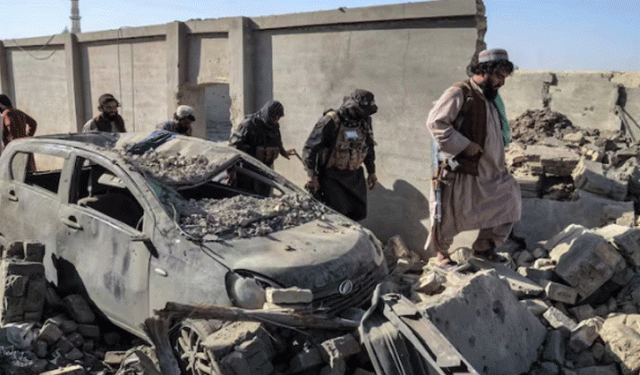 পাকিস্তানের বিমান হামলায় শিশুসহ ১০ আফগান নিহত