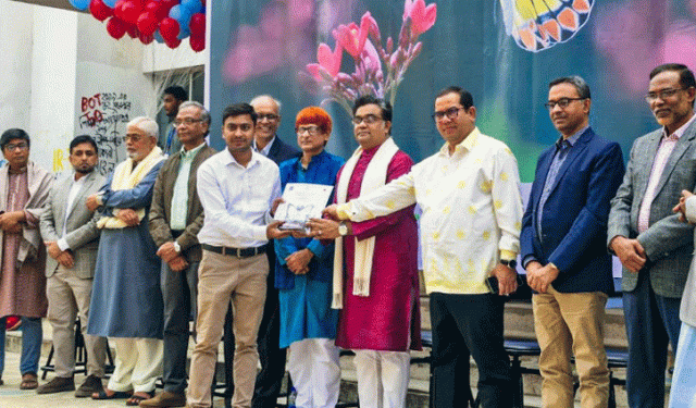 বাটারফ্লাই মিডিয়া অ্যাওয়ার্ড পেলেন রাইজিংবিডির জাবি প্রতিনিধি আহসান