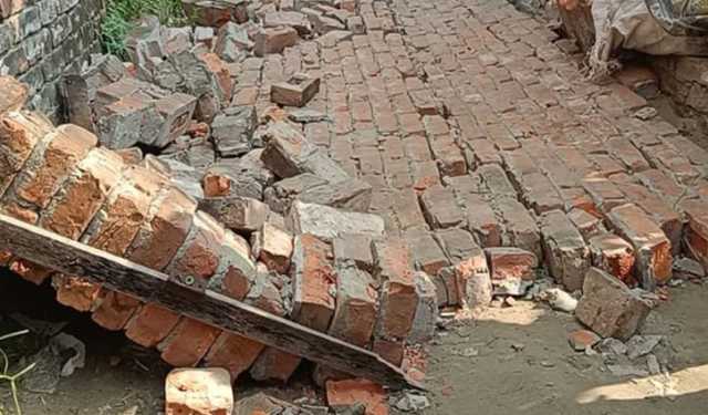 ভূমিকম্পে দেয়াল দসে নবজাতকের মৃত্যু, মা আহত