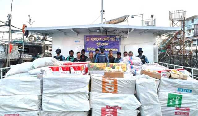 মাদকের বিনিময়ে পণ্য পাচারকালে আটক ৯