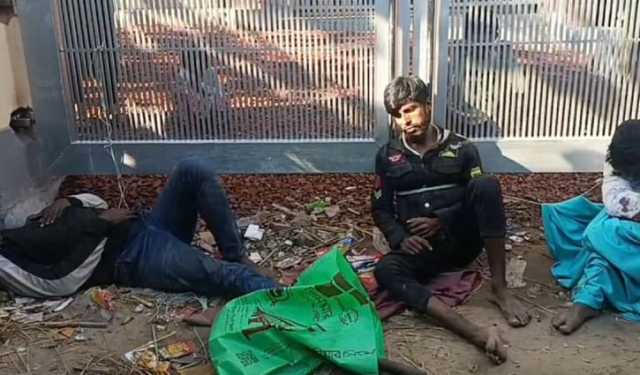 গজারিয়ায় জনতার হাতে আটক ৩, অস্ত্র-গুলি উদ্ধার