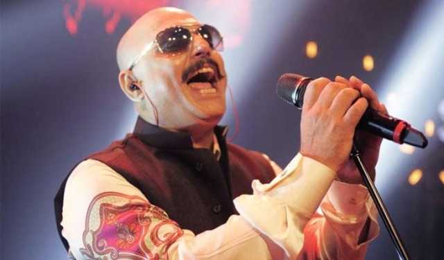 ঢাকায় পৌঁছেছেন আলী আজমত