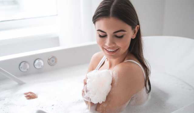 গরম পানিতে গোসলের উপকারিতা অনেক