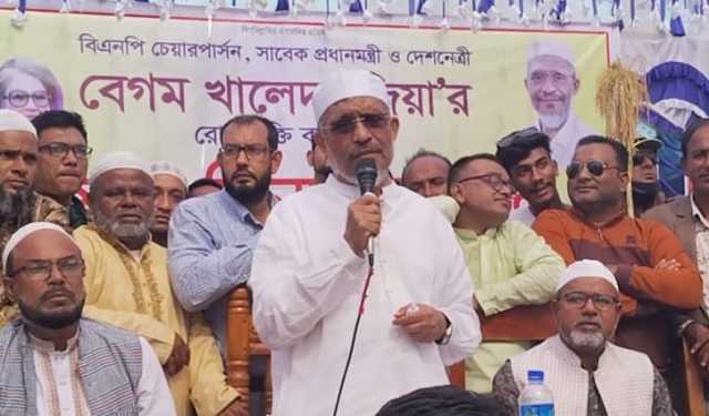 দেশের ক্রান্তিকালে খালেদা জিয়ার বেঁচে থাকা প্রয়োজন: বাবর