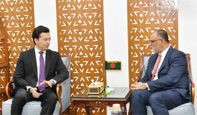 বাণিজ্য উপদেষ্টার সাথে উজবেকিস্তানের রাষ্ট্রদূতের বৈঠক 