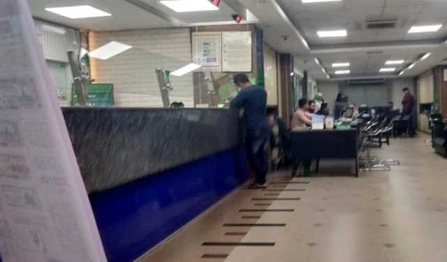 সম্মিলিত ইসলামী ব্যাংক: গ্রাহক নেই, কাজও নেই