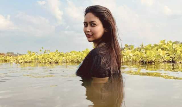 শীতের সকালে একটু নদীতে নামলাম: ভাবনা